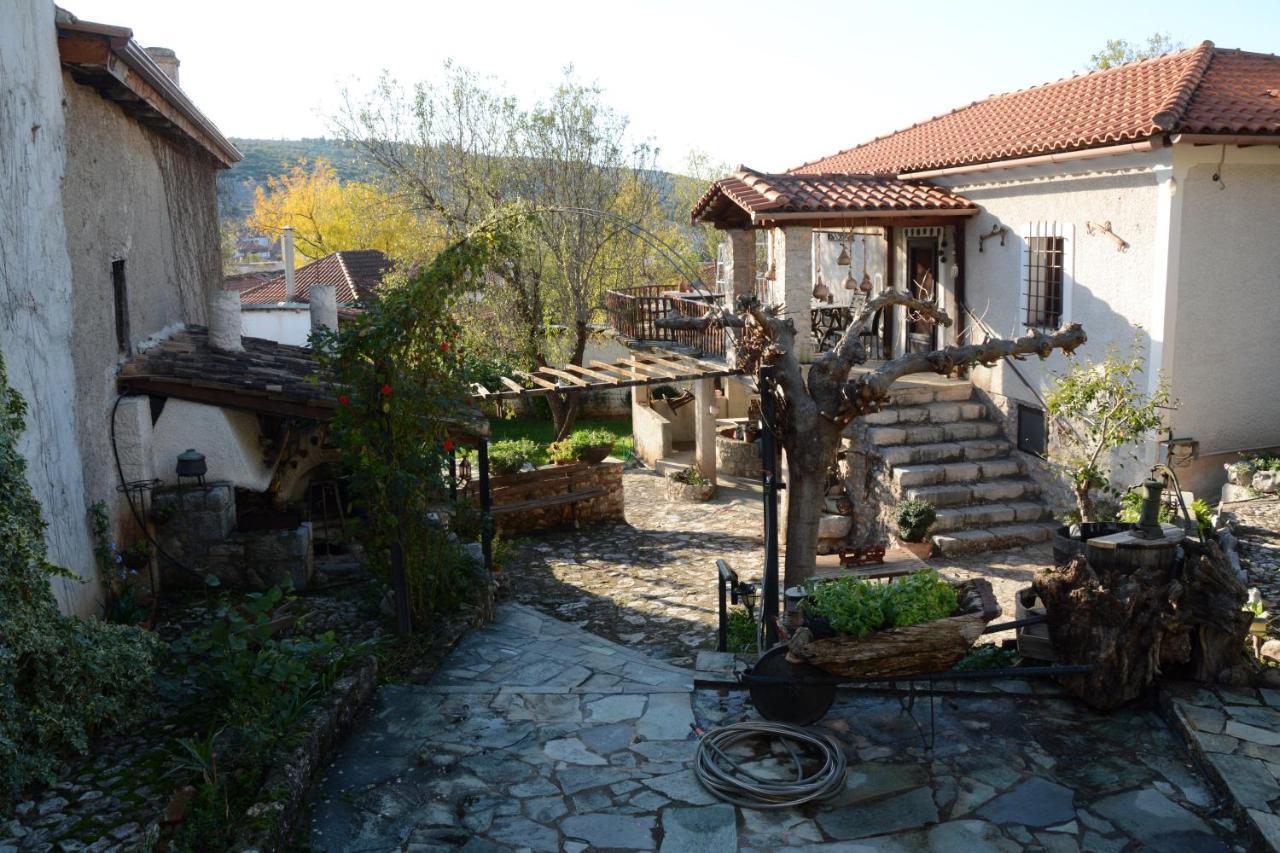 Giorgos' & Noula'S Cottage In Desfina Village- Near Delphi Exterior foto
